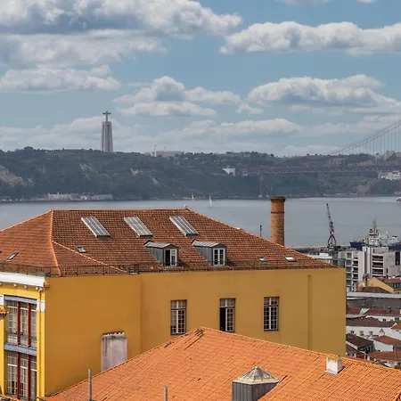 Beguest Bairro Alto View Apartman